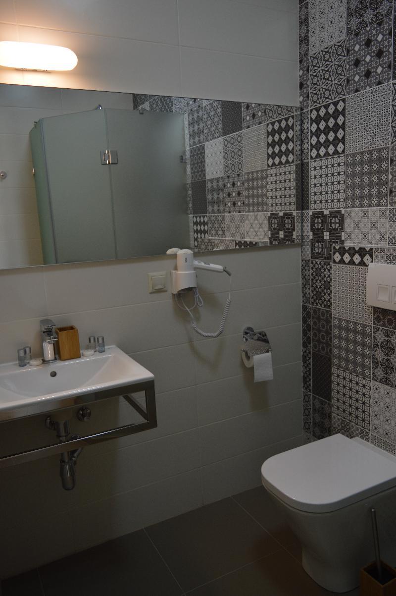 Wine Hotel Chişinǎu Buitenkant foto