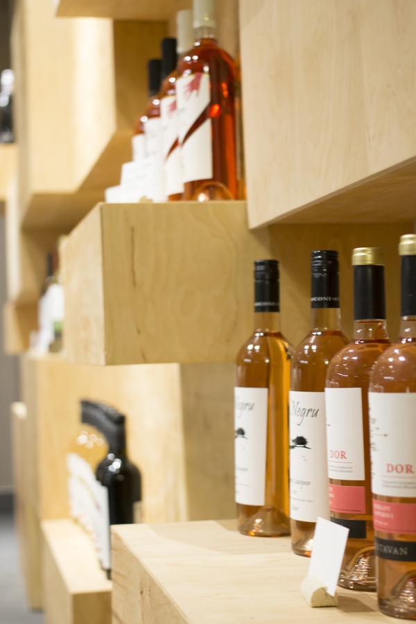 Wine Hotel Chişinǎu Buitenkant foto